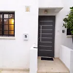 Miltos House Holiday home *