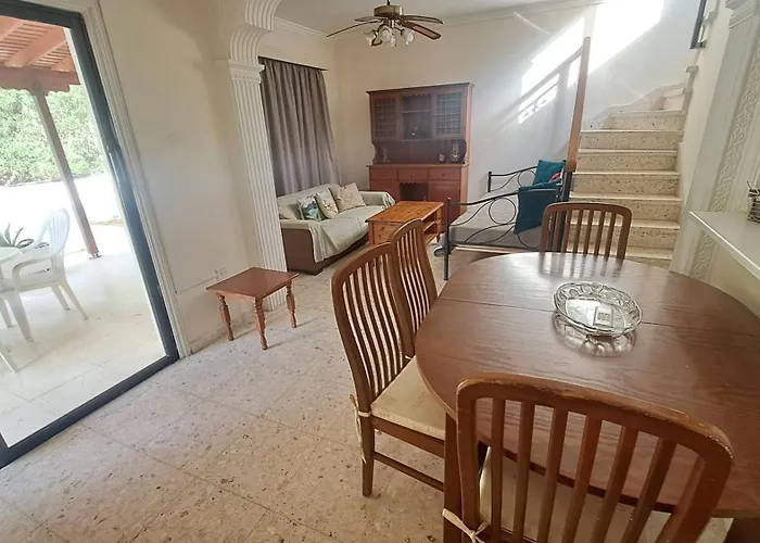 Miltos House * ラルナカ