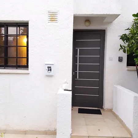 Miltos House Holiday home *
