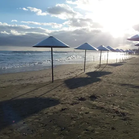 Miltos House Prázdninový dům Larnaca